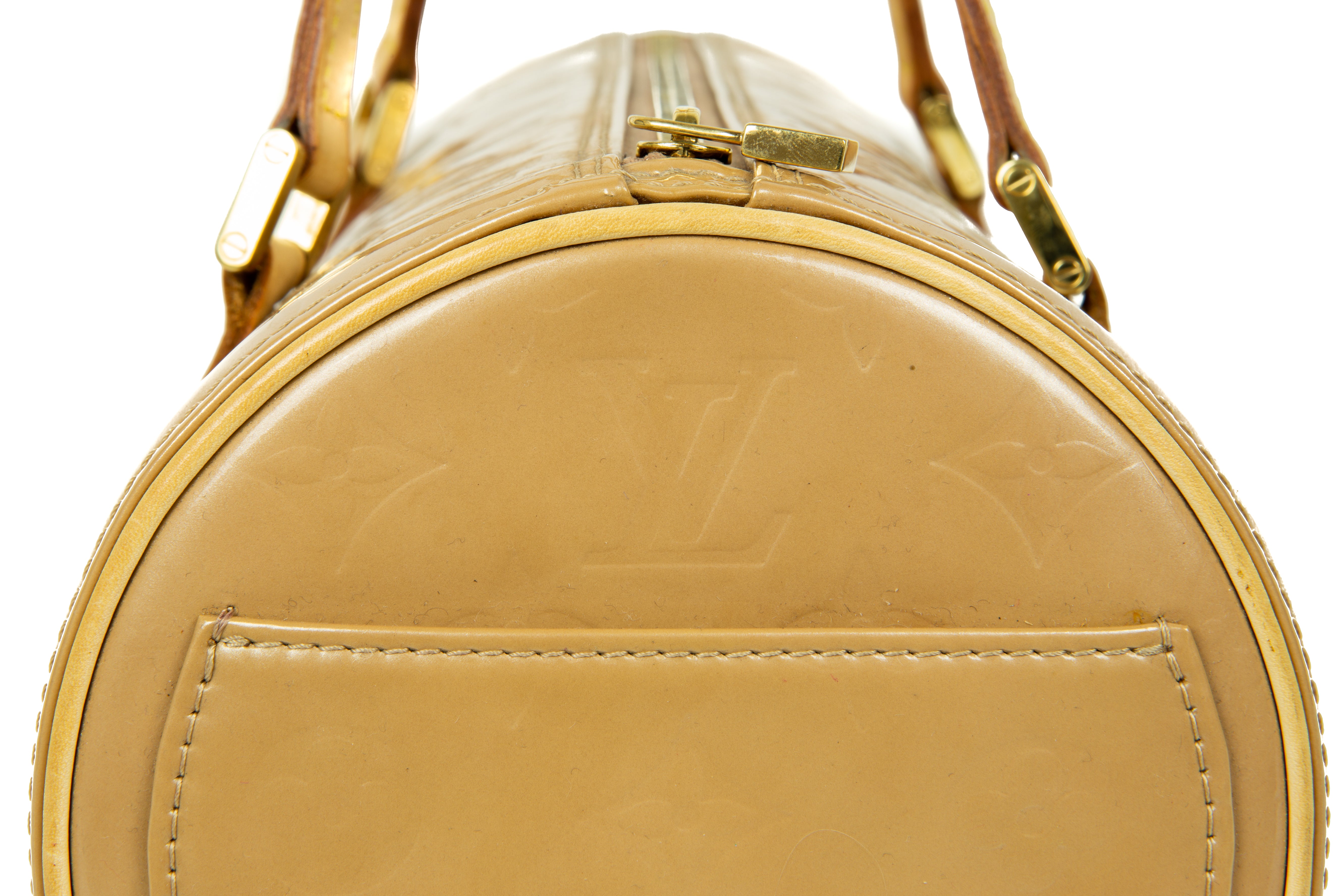 Turn Of The Century Louis Vuitton Beige Monogram Vernis Bedford Bag – De  L'Époque