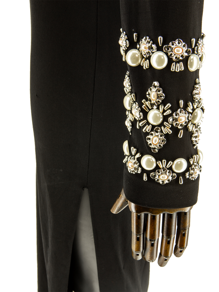1970s Black Knit Dress With Beaded Sleeves - De L'Époque
