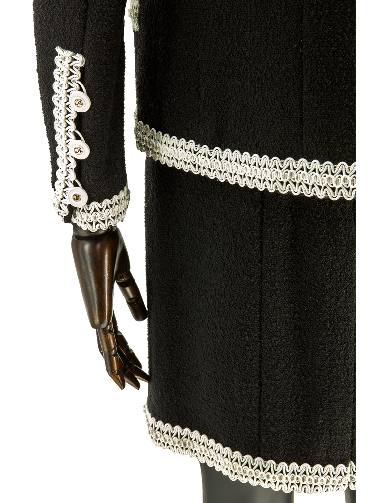 Black Chanel Suit With Scoubidou Braid SS 1994 - De L'Époque