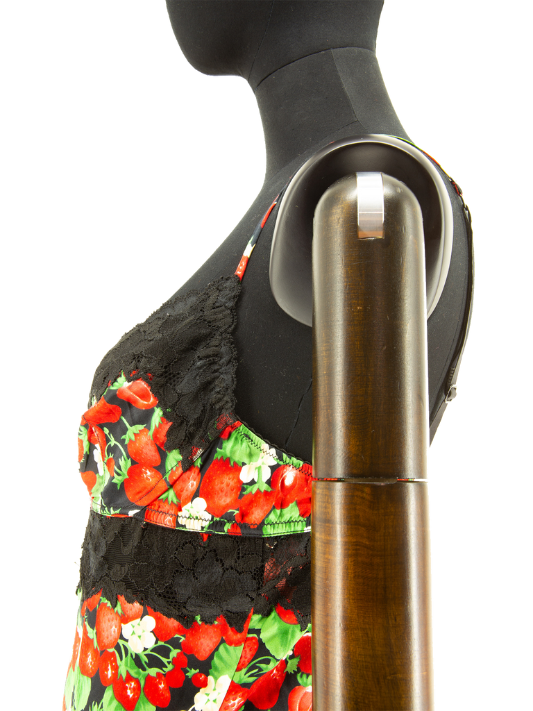 Dolce And Gabbana Strawberry Print Camisole - De L'Époque